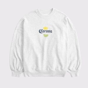 Abercrombie & Fitch Light Gray Women's Crewneck Sweater